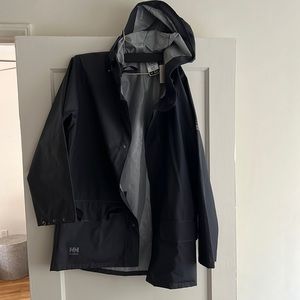 Helly Hansen navy rain jacket small